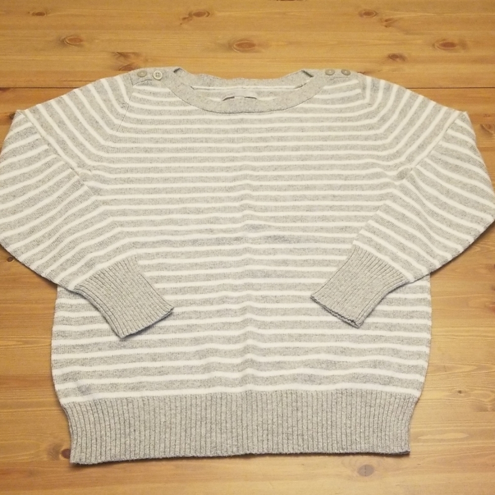 Old Navy sweater